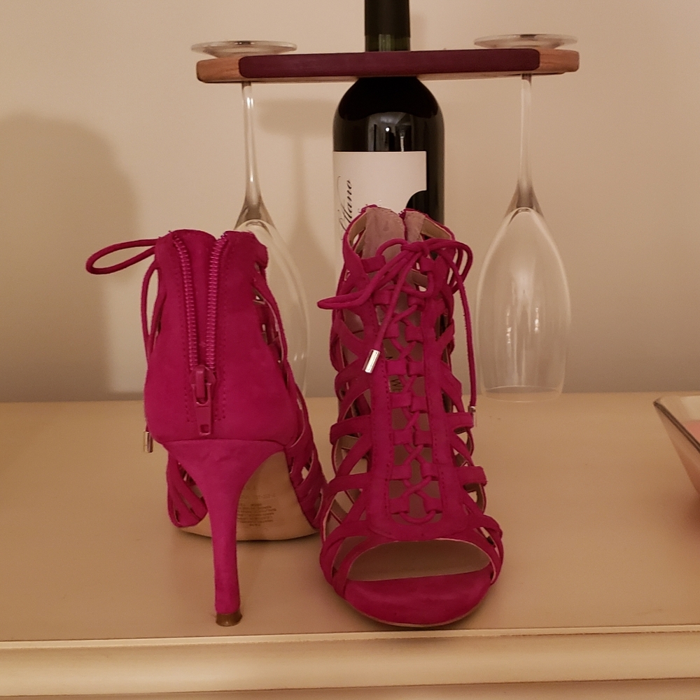Nine West strappy sandals
